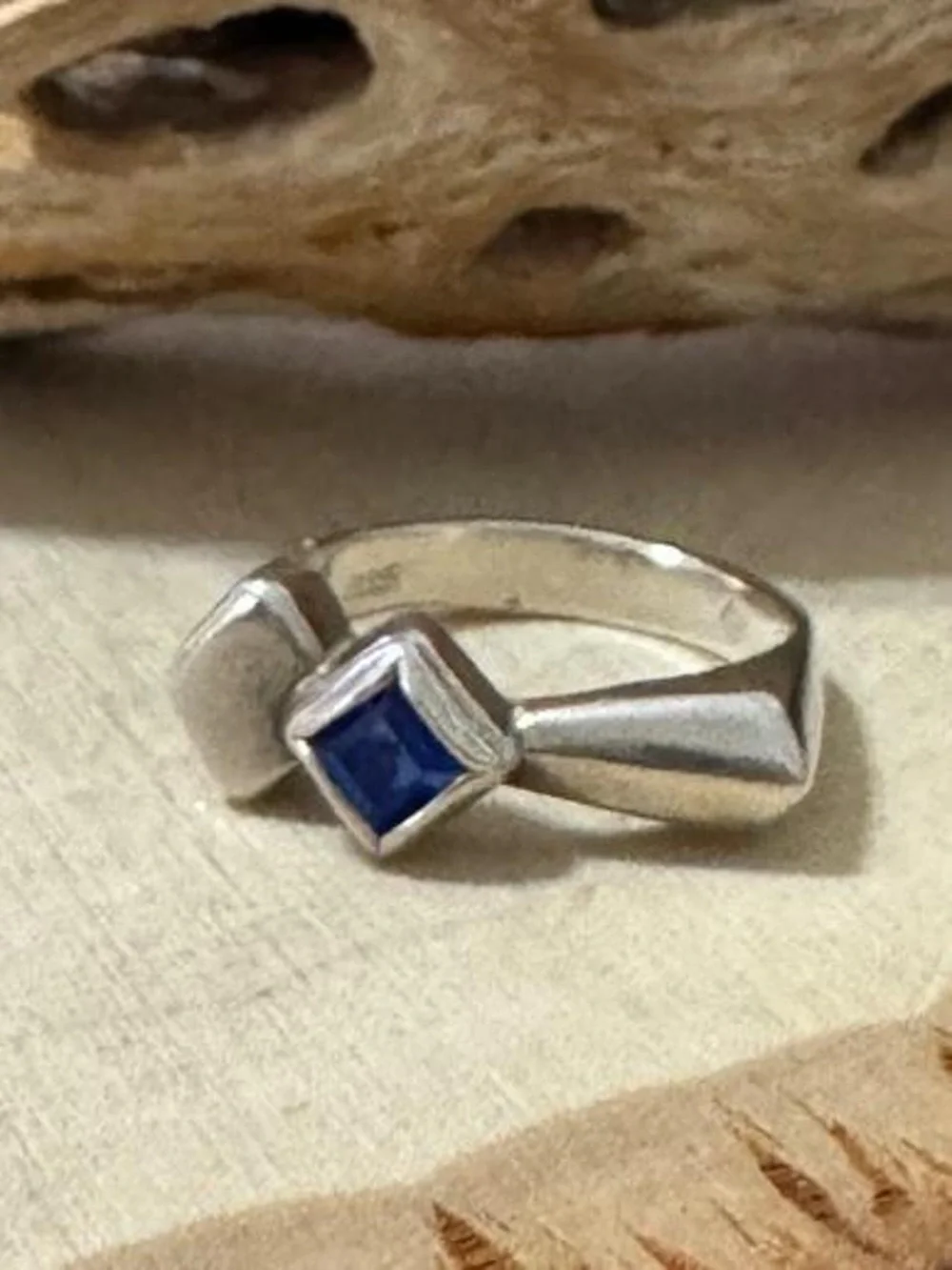 925 Sterling Silver Modernist Blue Gemstone Ring Size 5
